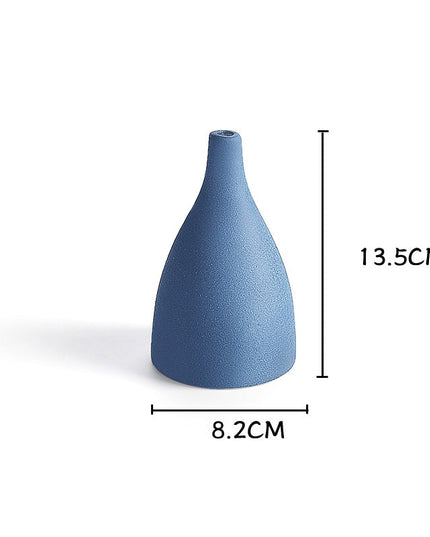 Wazon ceramiczny o geometrycznych kształtach