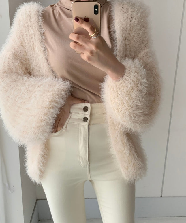 Damski sweter typu kardigan futrzany