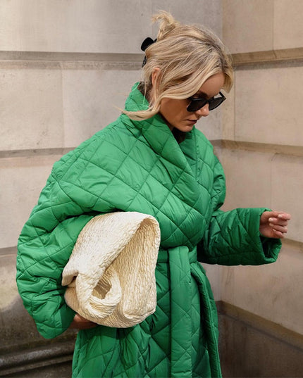 Damska kurtka zimowa długa z wiązaniem w talii