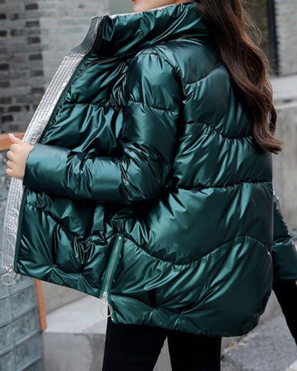Damska kurtka zimowa z błyszczącej tkaniny