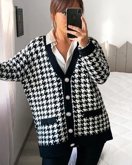 Damski sweter elegancki typu kardigan w pepitkę