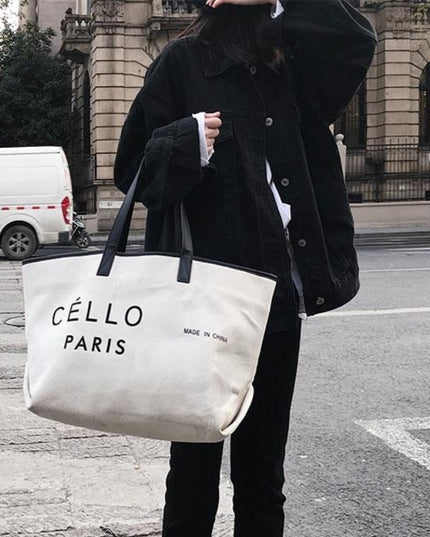 Damska kurtka jeansowa klasyczna o luźnym kroju