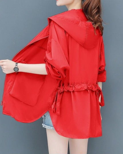 Damska kurtka przejściowa przeciwdeszczowa ze ściągaczem z tyłu