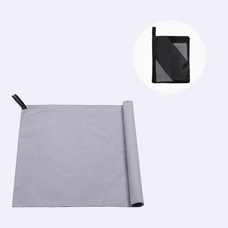 Ręcznik sportowy przenośny z pokrowcem w jednolitych kolorach