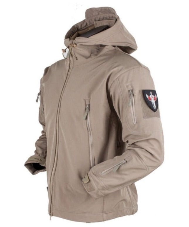 Męska kurtka przejściowa softshell z kapturem i naszywką