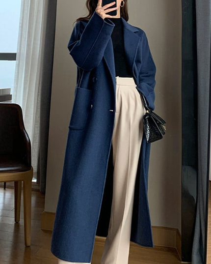 Damski długi płaszcz trzyrzędowy