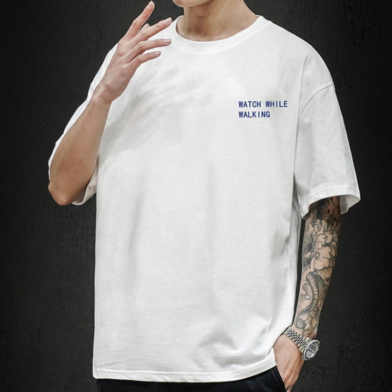 Męski T-shirt z napisem i nadrukiem na plecach