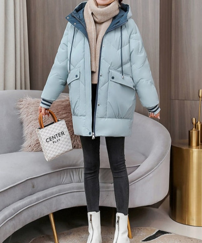 Damska kurtka klasyczna zimowa z kapturem