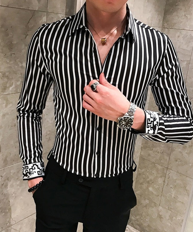 Męska koszula w paski o dopasowanym kroju