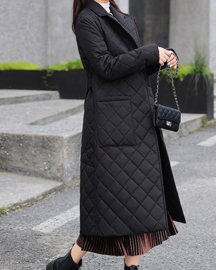 Damski długi płaszcz pikowany z wiązaniem