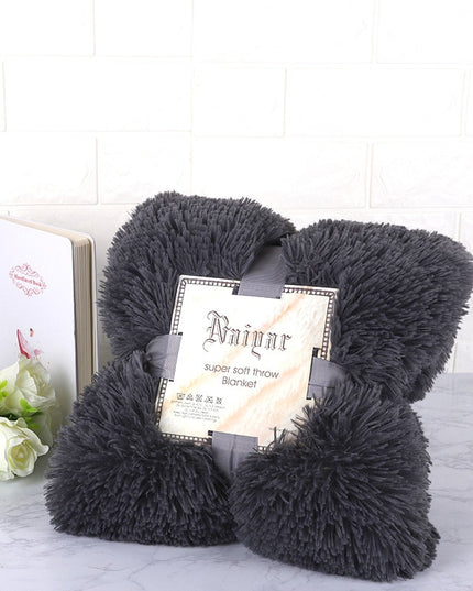 Miękki koc z długim włosiem