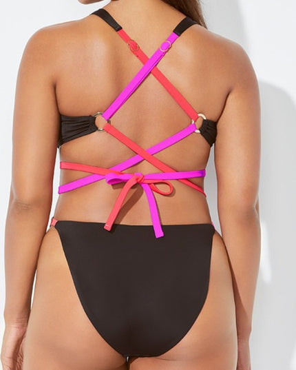 Jednoczęściowy strój kąpielowy plus size z kolorowym paskiem