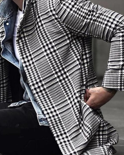 Męski czterorzędowy płaszcz w kratkę