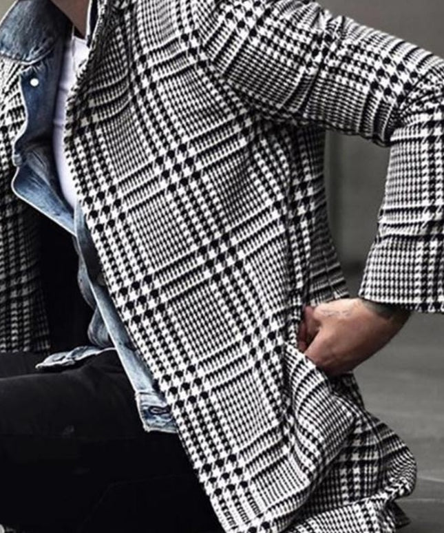 Męski czterorzędowy płaszcz w kratkę