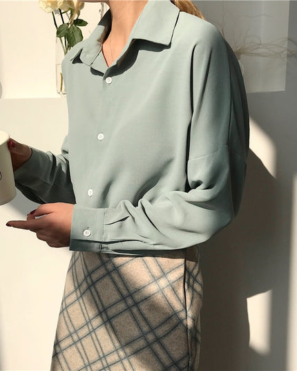 Damska koszula klasyczna o luźnym fasonie