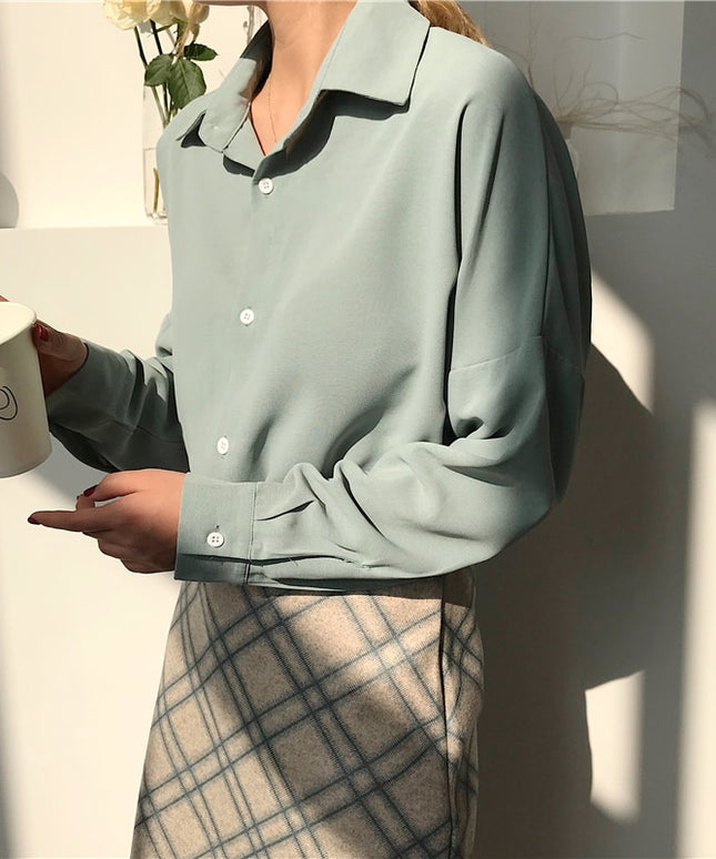 Damska koszula klasyczna o luźnym fasonie