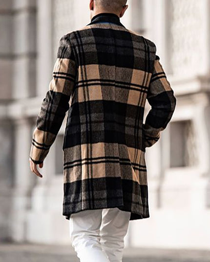 Męski płaszcz w kratkę