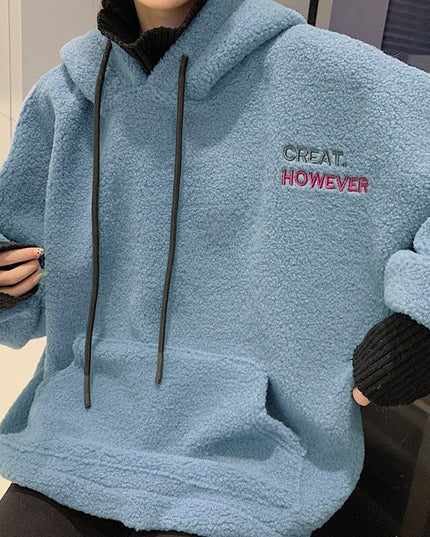 Damska bluza polarowa z kapturem i nadrukiem