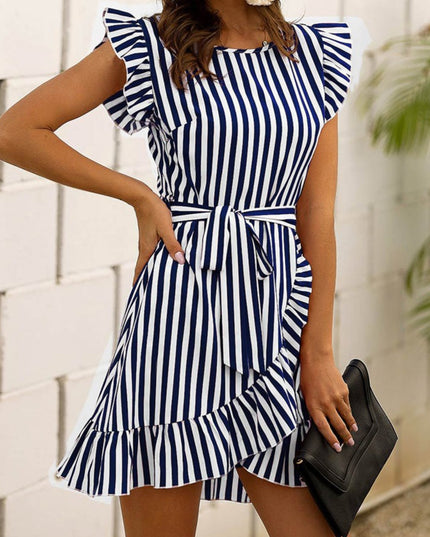 Sukienka mini w paski z krótkimi ramionkami