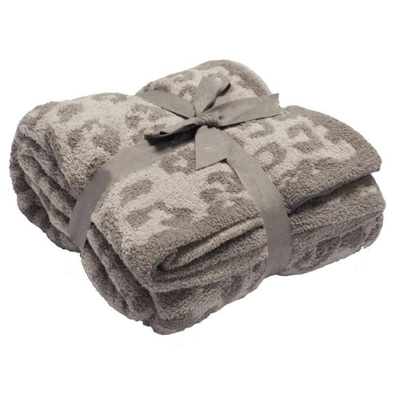 Koc ze zwierzęcym wzorem