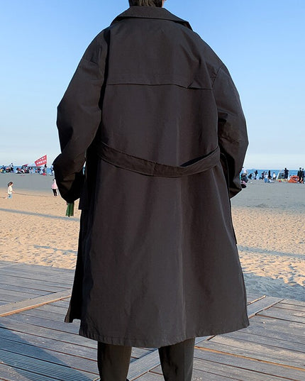 Męski długi płaszcz elegancki zapinany na guziki