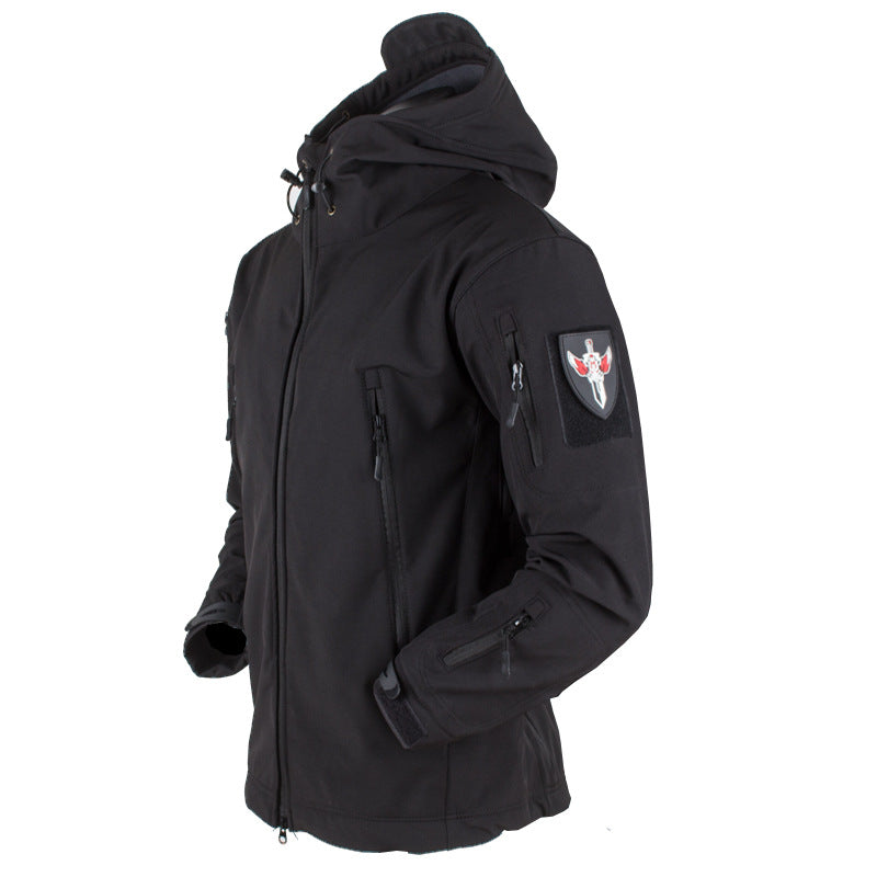Męska kurtka przejściowa softshell z kapturem i naszywką