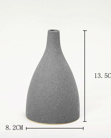 Wazon ceramiczny o geometrycznych kształtach