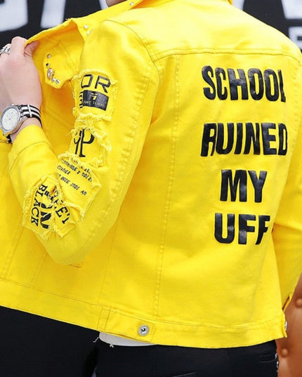 Męska kurtka jeansowa z ćwiekami i napisami