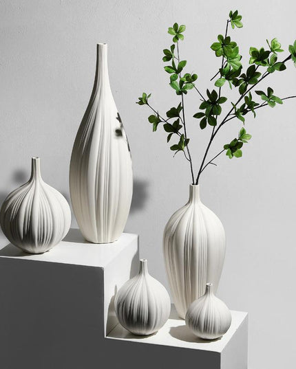 Wazon okrągły w białym kolorze