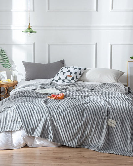 Koc prążkowany z miękkiego włosia