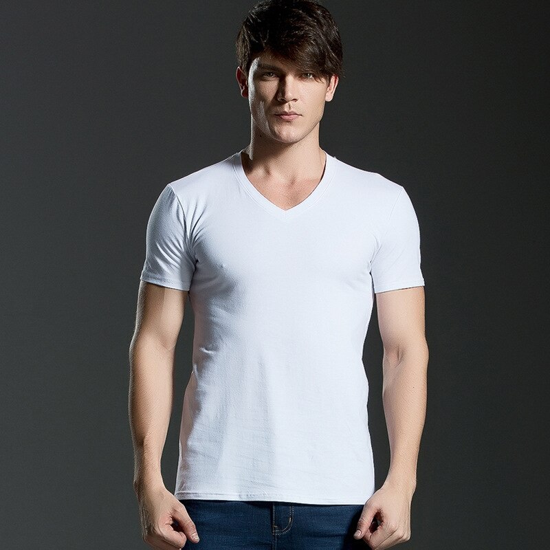 Męski T-shirt klasyczny z dekoltem V