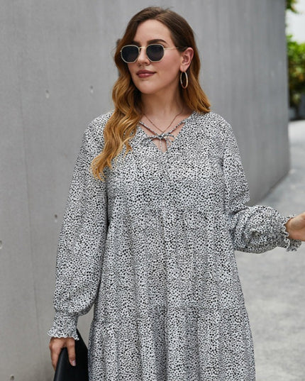 Sukienka plus size w centki z bufiastymi rękawami