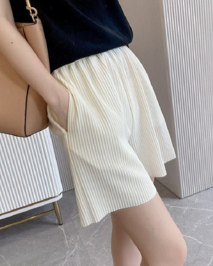 Damskie szorty plisowane o luźnym kroju