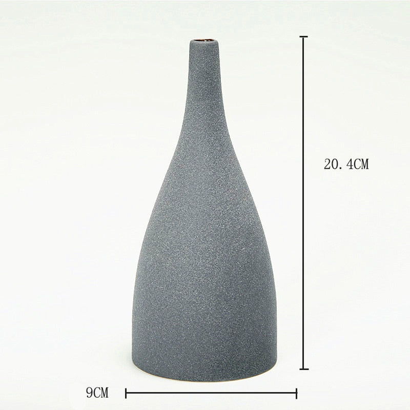 Wazon ceramiczny o geometrycznych kształtach