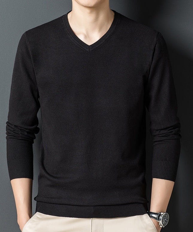 Męski sweter z dekoltem w serek