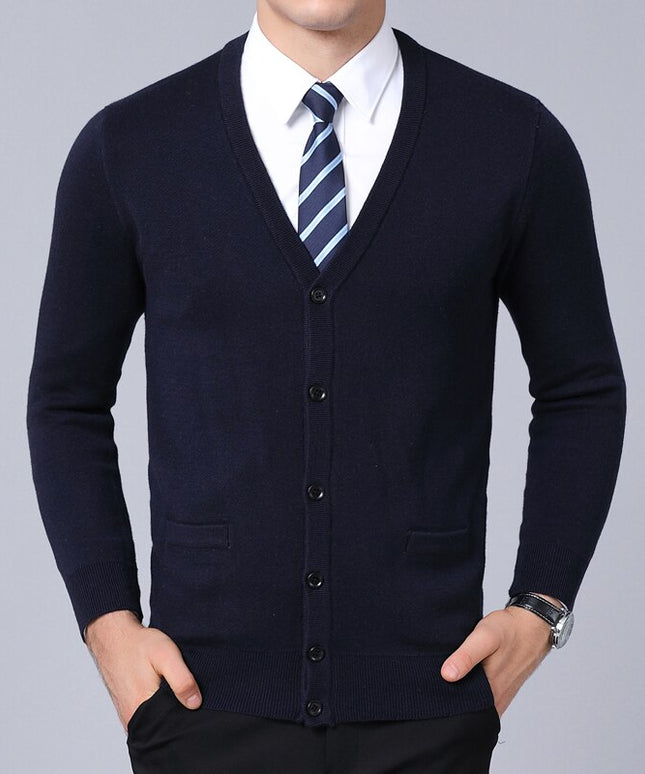 Męski sweter typu kardigan zapinany na guziki