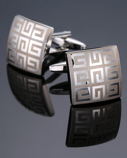 Spinki do koszuli z grawerowanymi wzorami