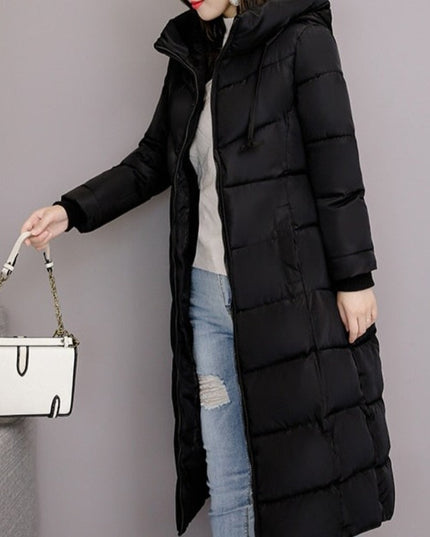 Damski płaszcz zimowy z kapturem