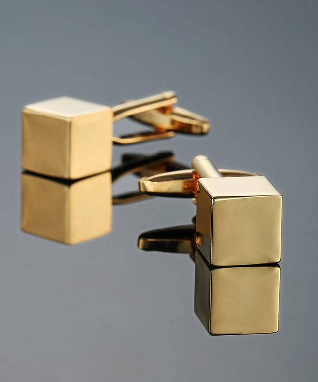 Spinki do koszuli w kształcie sześcianów