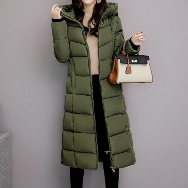 Damski płaszcz zimowy z kapturem