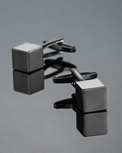 Spinki do koszuli w kształcie sześcianów