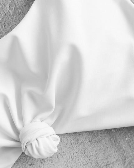 Damski dwuczęściowy strój kąpielowy z ozdobnym wiązaniem w paski