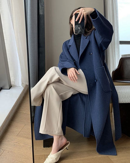 Damski długi płaszcz trzyrzędowy