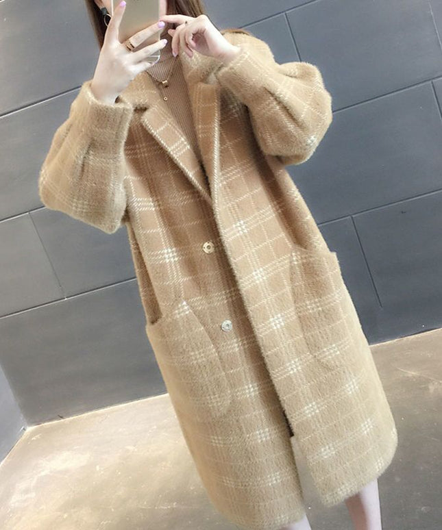 Damski płaszcz w kratę oversize z kieszeniami