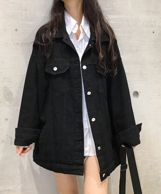 Damska kurtka jeansowa długa o luźnym kroju