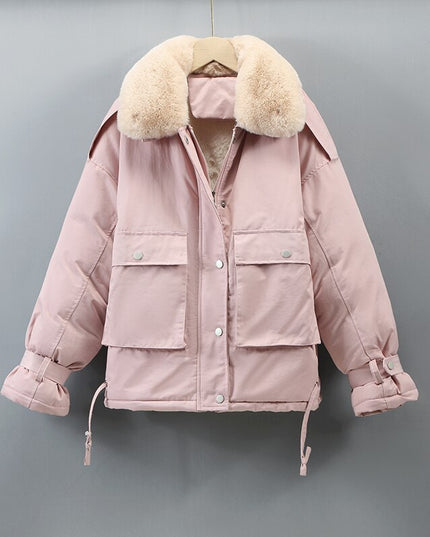 Damska kurtka zimowa o kroju parki z futrzanym kołnierzem