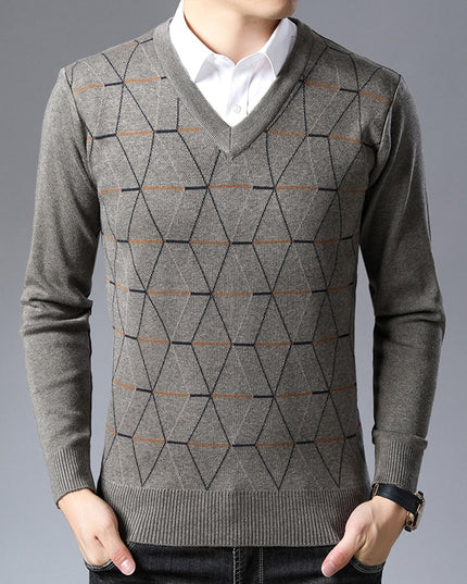 Męski sweter z dekoltem w serek we wzorki