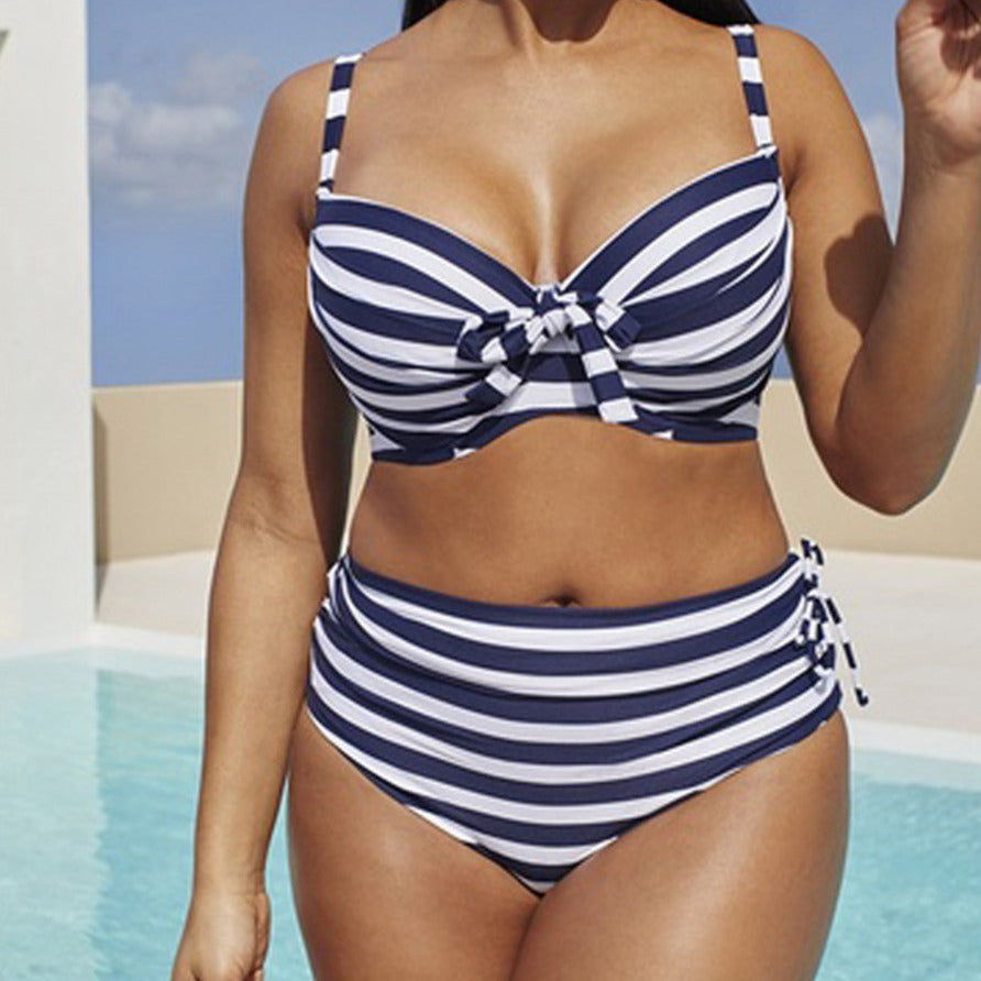 Dwuczęściowy strój kąpielowy plus size w paski