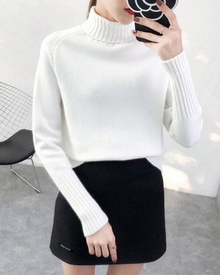 Damski sweter z golfem o luźnym kroju