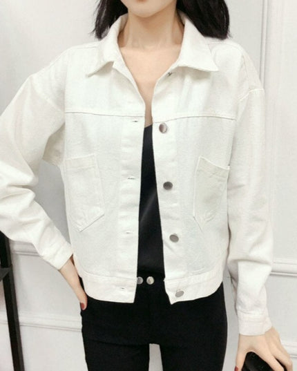 Damska kurtka jeansowa klasyczna o prostym kroju